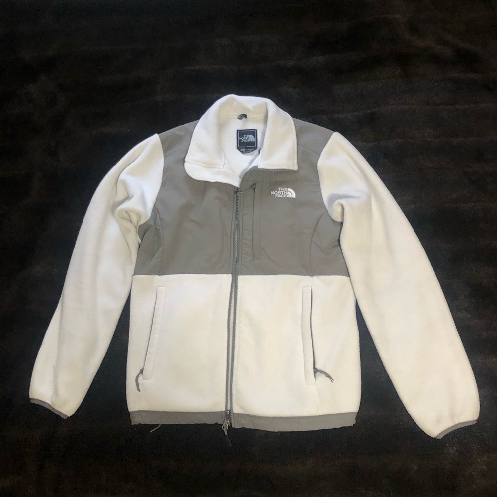 The North Face Women’s Denali Jacket White/Gray